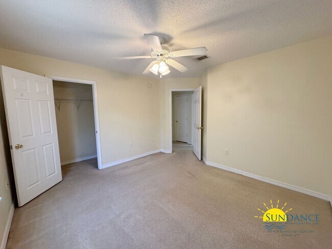 Building Photo - 2244 Ortega St