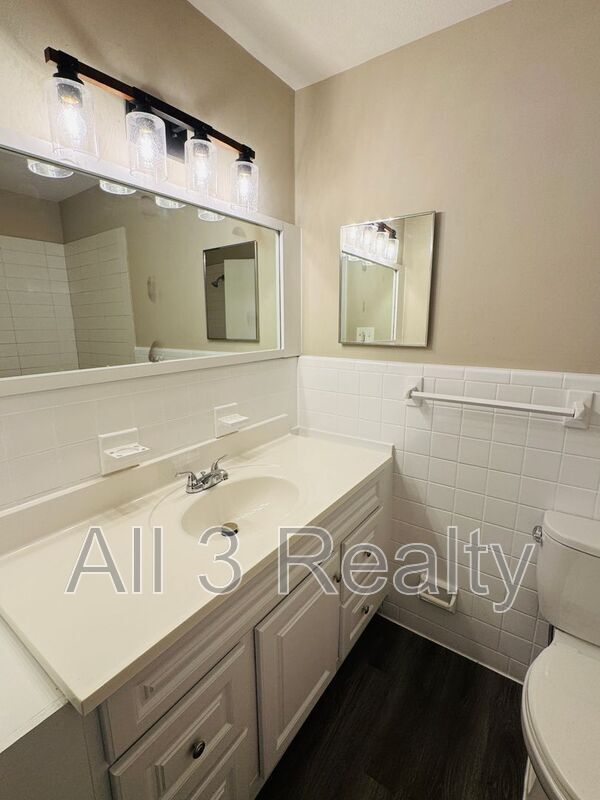 Building Photo - 2649 Burkelaun Dr
