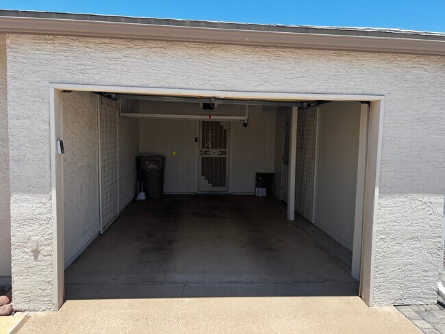 Building Photo - 810 Leisure World