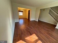 Building Photo - 45 Windsor Mews