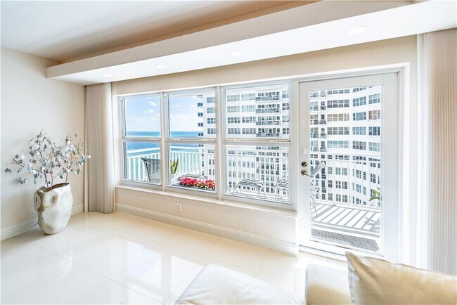 Building Photo - 3750 Galt Ocean Dr