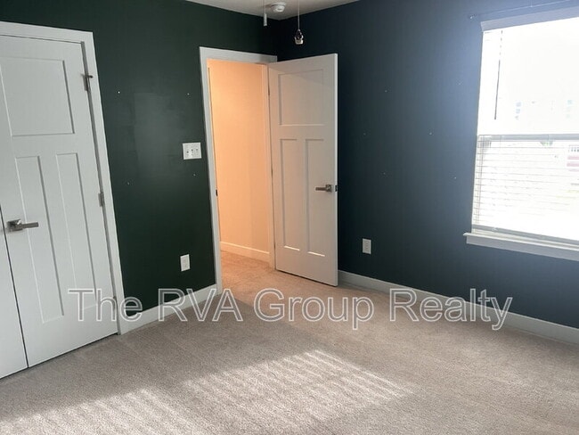 Building Photo - 9065 Spring Green Loop
