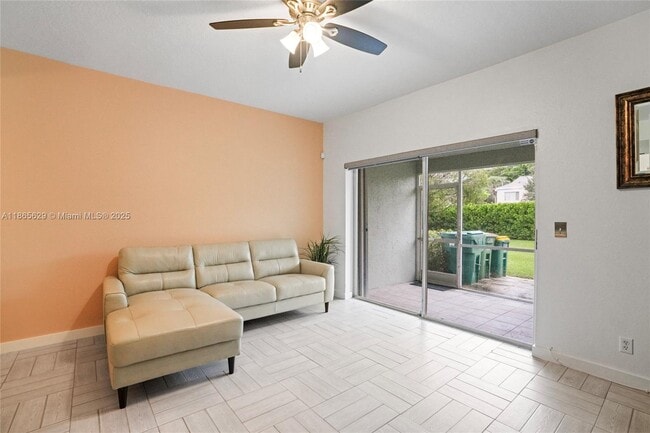 Building Photo - 8031 Sanibel Dr