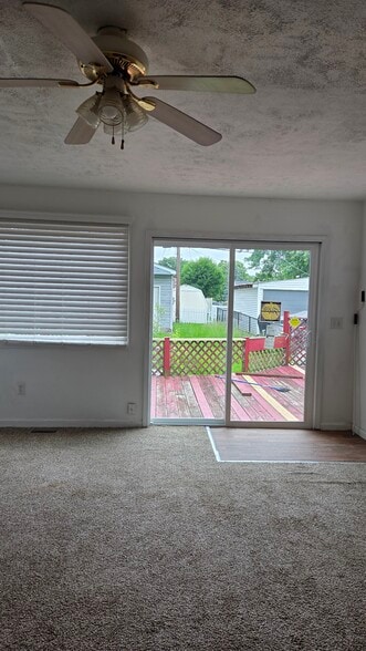 Building Photo - 5843 Shimer Ave