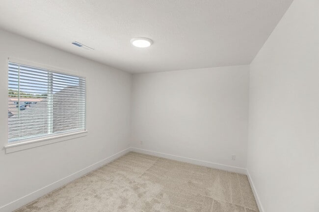Building Photo - 3779 S 1950 W