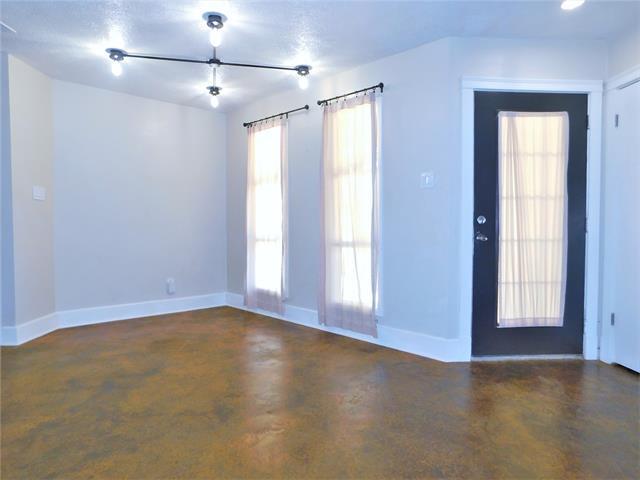 Building Photo - 2027 Bowling Green St