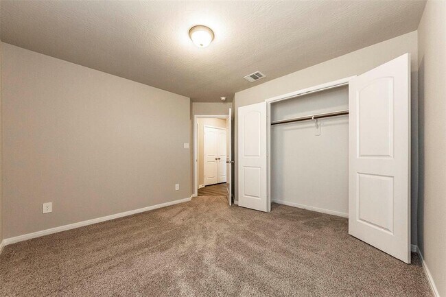 Building Photo - 8224 Tourmaline Wy