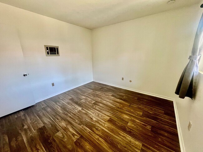 Building Photo - 4460-4462 Figueroa** - 3160L