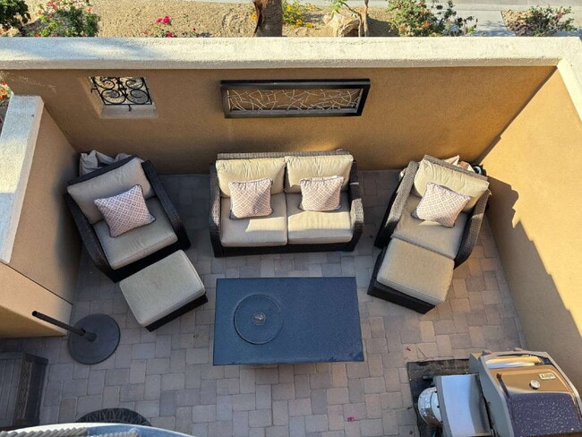 Building Photo - Scenic Views, Furniture optional, 3-Bedroom/2-Story Home Available for a 1 year or more lease term
