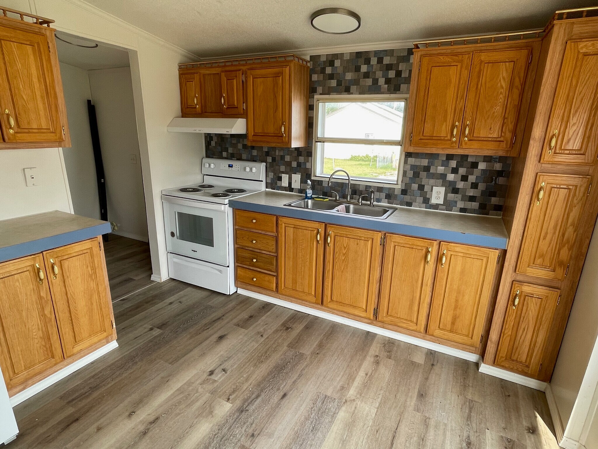 Kitchen & Mud Room beyond - 2656 S Montana St