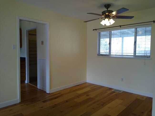 Building Photo - University Hills  Adorable 2 Bed 1 Bath Home with HUGE Fenced Yard, Central Air/Heat, Garage and ...