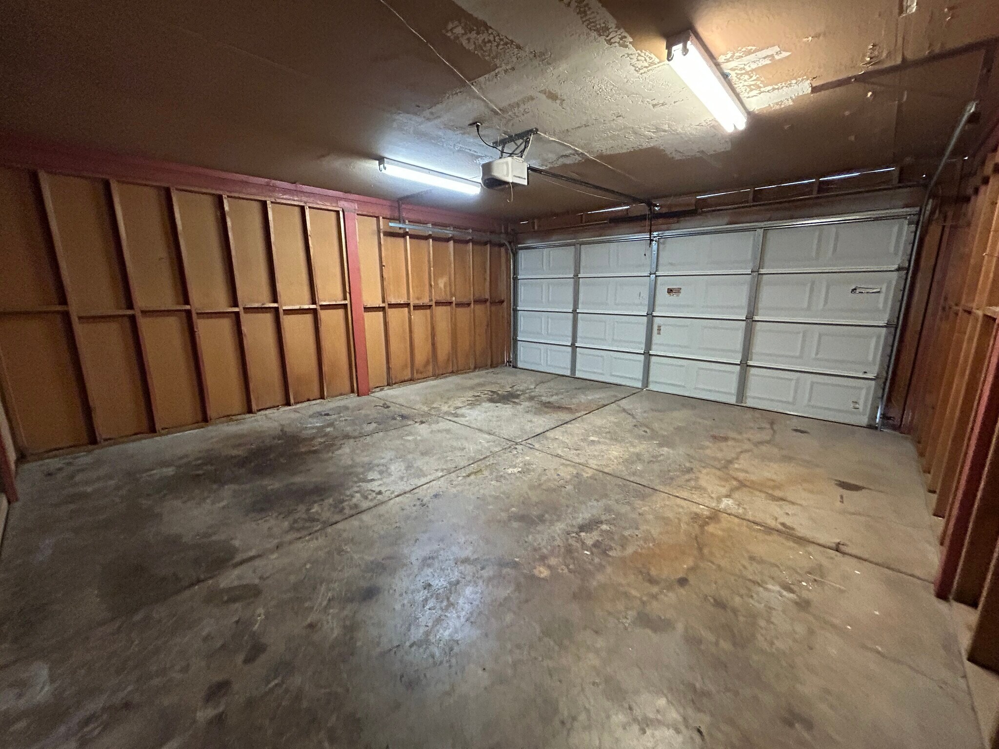 Building Photo - 6150 W Mauna Loa Ln