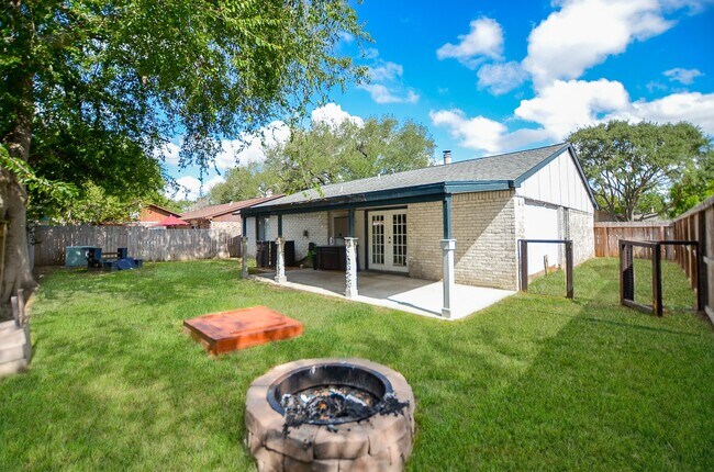 Building Photo - 17323 Glenpatti Dr