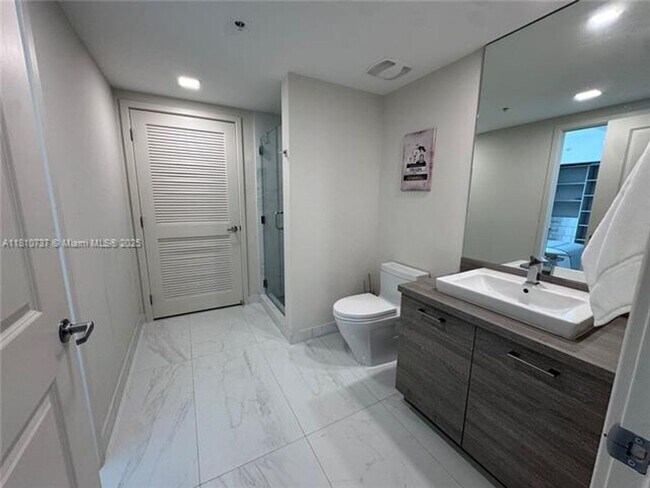Building Photo - 400 Sunny Isles Blvd