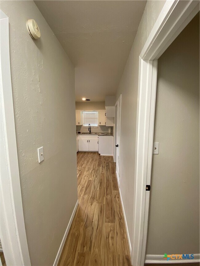 Building Photo - 207 Marston Ave