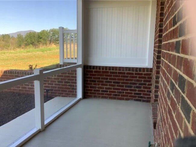 Building Photo - 175 Villa Oak Cir