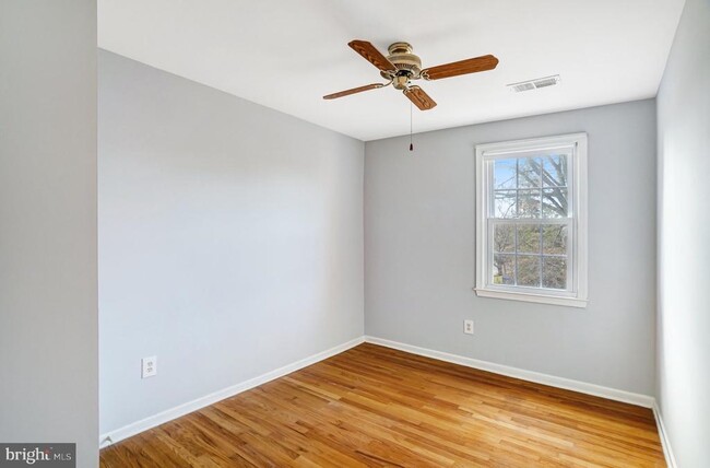 Building Photo - 5472 Truxion Ct