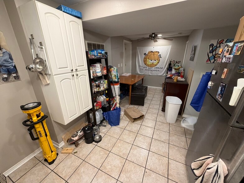 Building Photo - 1304 N Campbell Ave