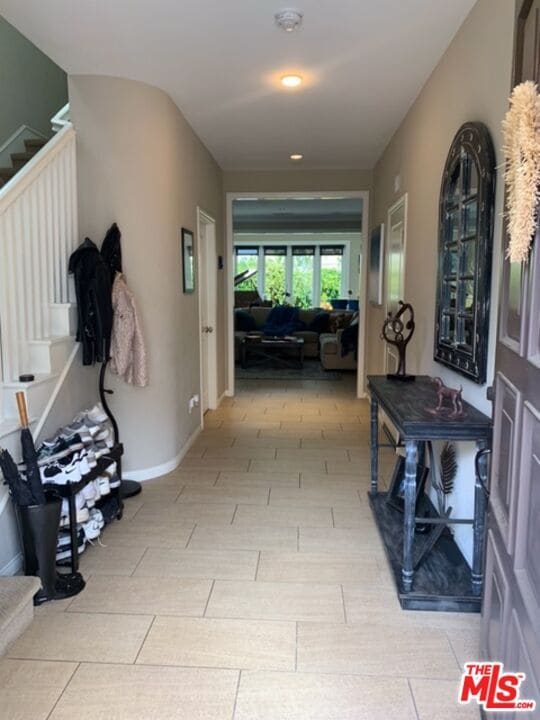 Building Photo - 51 Ivory Petal