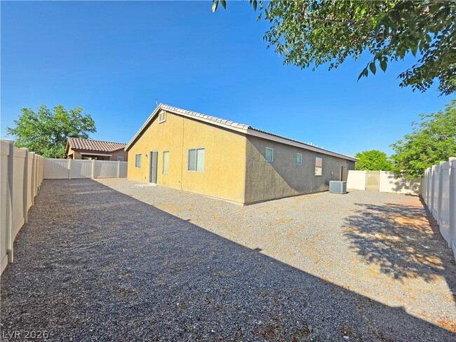 Building Photo - 6451 Goodale St