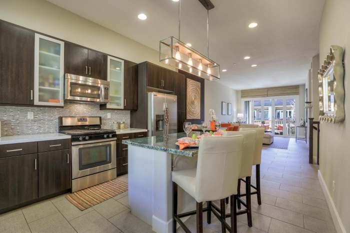 Building Photo - 2418 Stearman Ln