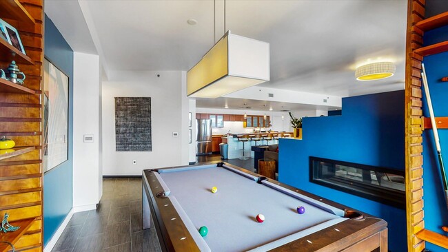 Building Photo - 3,400 SQFT CONDO IN DOWNTOWN CHAMPAIGN W/ ...