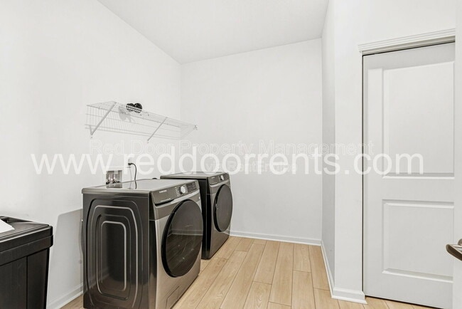 Building Photo - 1339 Little Rodeo Pl
