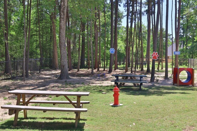 Building Photo - 1132 Beals Crk St