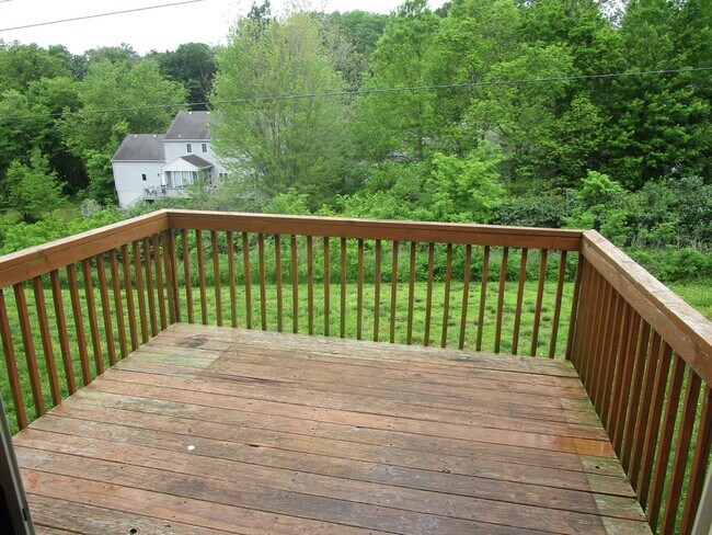 Building Photo - 605-607 Glenstone Dr.