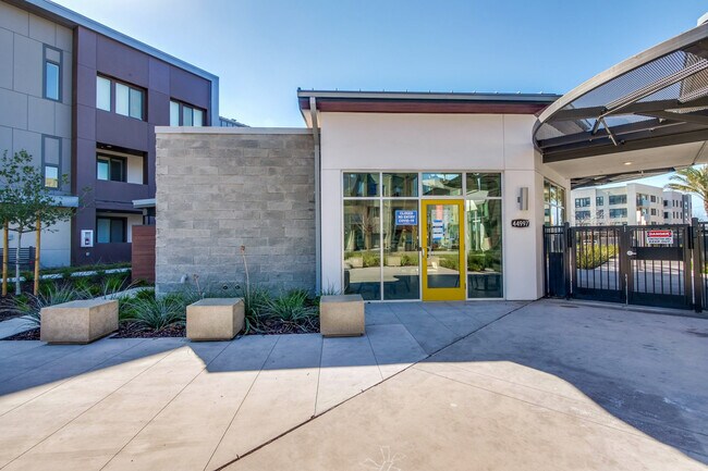 Building Photo - 44978 Fremont Blvd