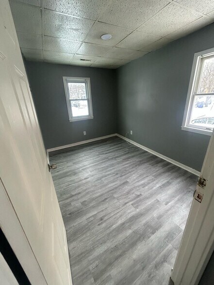 Building Photo - 330 Potomac Ave