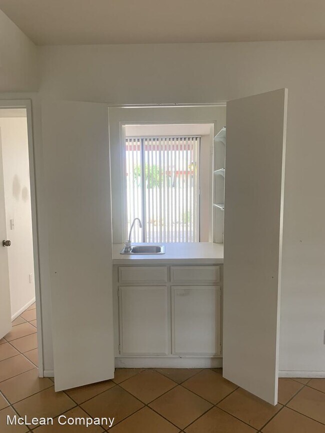 Building Photo - 2 br, 2 bath House - 2099 Caliente Drive