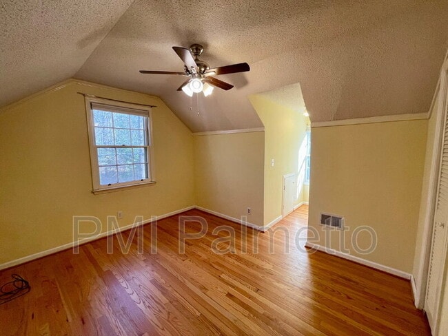 Building Photo - 136 Lacaya Rd