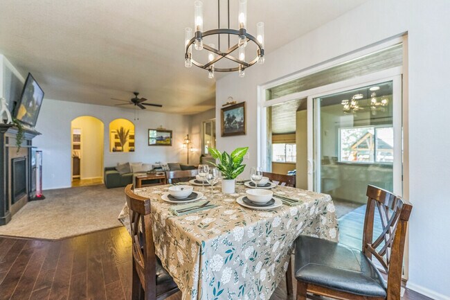 Building Photo - 5153 Chicory Cir