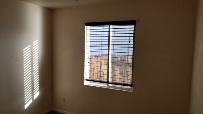 Building Photo - 6382 Everest Dr