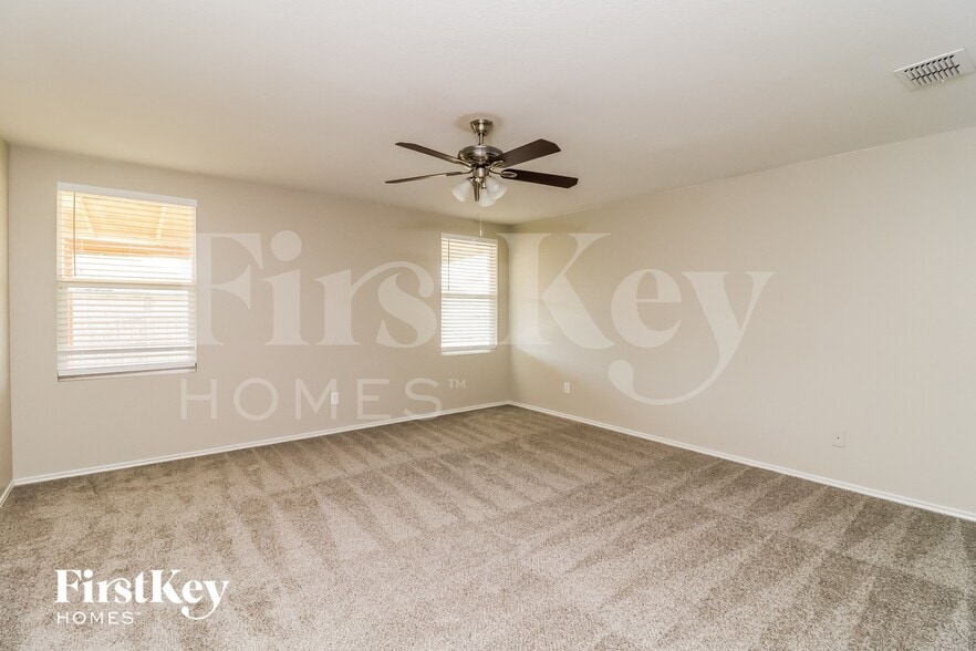 Building Photo - 1413 Erin Ct