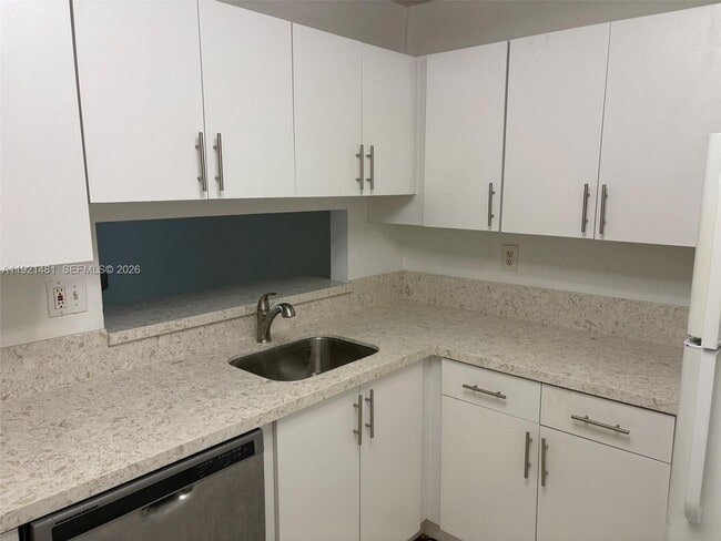 Building Photo - 8035 SW 107th Ave