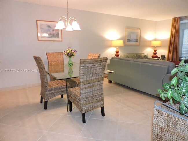 Building Photo - 501 E Dania Beach Blvd