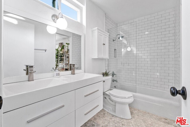 Building Photo - 5101 Keli Ct