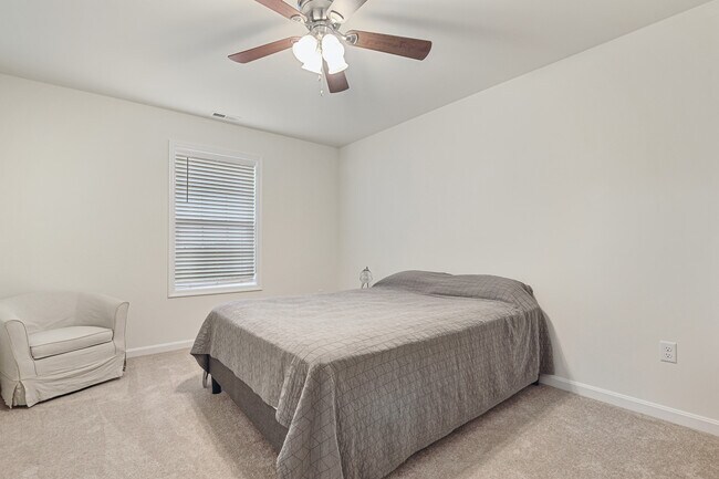 Building Photo - 100 Cilento Dr