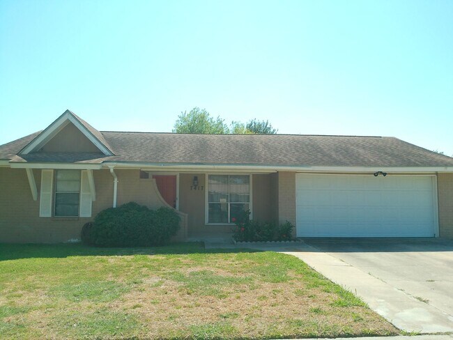 Primary Photo - 7417 Whisper Wind Dr