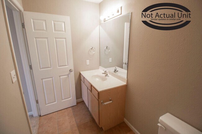 Building Photo - 3913 Snowy Owl Dr