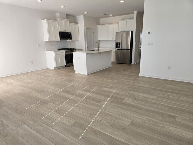 Building Photo - 1816 Pheasant Trce Cir