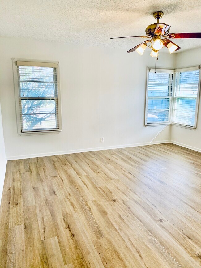 Building Photo - 226 Tolbert Ave