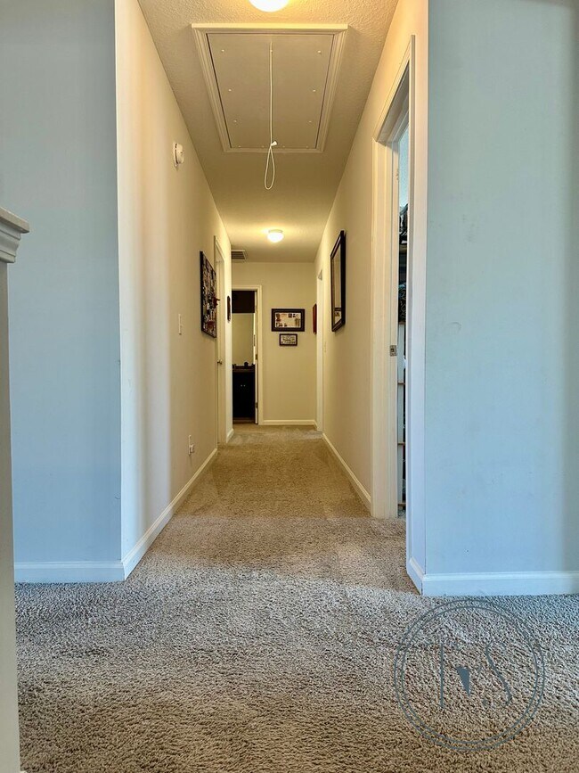 Building Photo - SPRING MOVE-IN SPECIAL: $1000 OFF 1ST MONT...