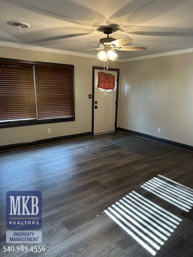 Building Photo - The Perfect 3-Bedroom Ranch-Style House Lo...
