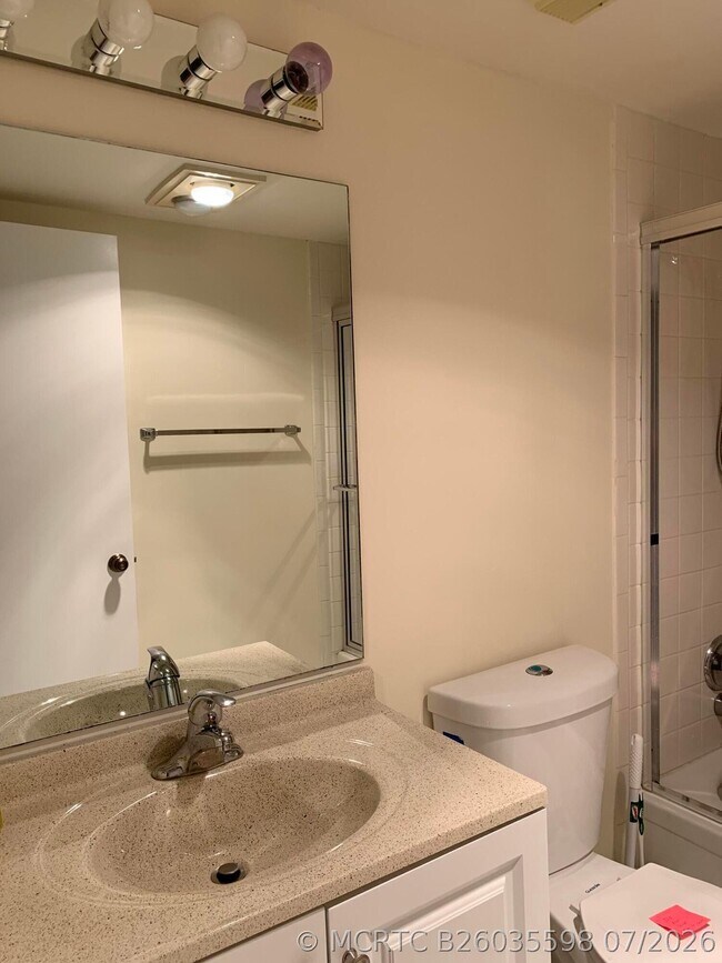 Building Photo - 3212 Strawflower Way