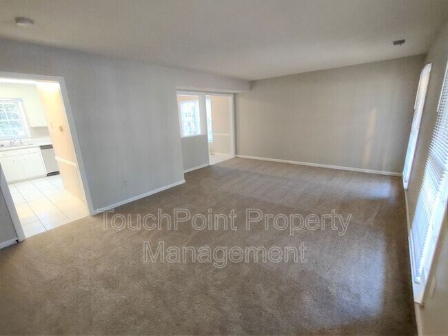 Building Photo - 5948 Deveron Dr