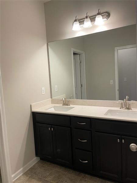 Building Photo - 2987 Regal Park Ct