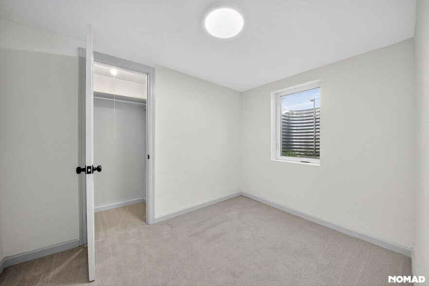 Building Photo - 4325 S Cherokee St